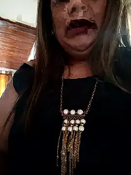 Mia-Glow online show from 03/08/26, 02:32