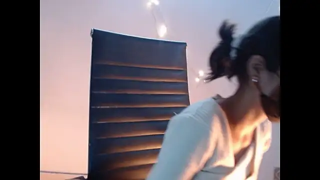  kamyaa09 online show from 12/15/25, 06:23