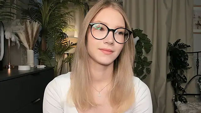 ChinBonnell online show from 10/16/25, 04:46