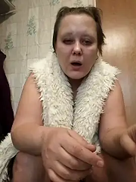 Snapshot of Tupo070481 chatting on 10/24/25, 12:45 Tupo070481 online show from 10/24/25, 12:45