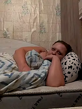 Snapshot of Tupo070481 chatting on 10/25/25, 12:51 Tupo070481 online show from 10/25/25, 12:51