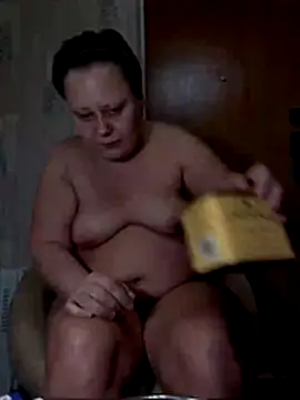 Snapshot of Tupo070481 chatting on 11/22/25, 05:06 Tupo070481 online show from 11/22/25, 05:06