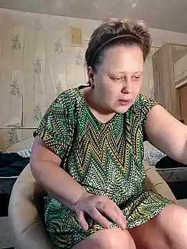 Snapshot of Tupo070481 chatting on 12/20/25, 08:43 Tupo070481 online show from 12/20/25, 08:43