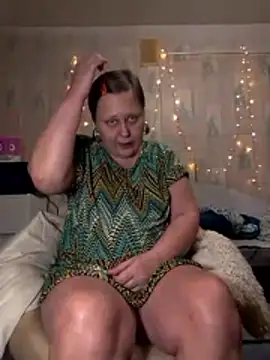 Snapshot of Tupo070481 chatting on 01/13/26, 05:13 Tupo070481 online show from 01/13/26, 05:13