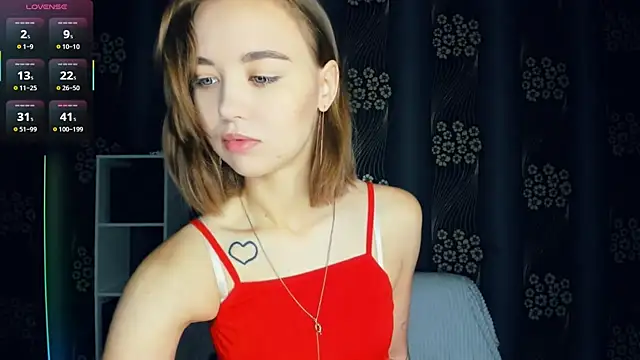 Snapshot of KayleenCurtis chatting on 07/10/26, 04:39 KayleenCurtis online show from 07/10/26, 04:39