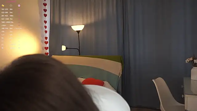 Snapshot of VernonKnapik chatting on 10/14/25, 07:31 VernonKnapik online show from 10/14/25, 07:31