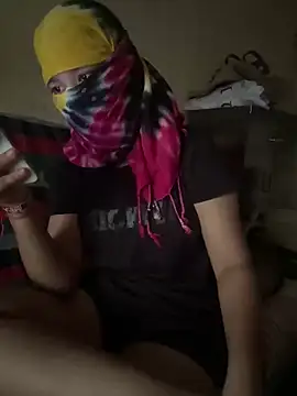 Snapshot of crazy111girl chatting on 02/11/26, 08:41 crazy111girl online show from 02/11/26, 08:41