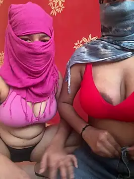 Snapshot of crazy111girl chatting on 04/04/26, 09:07 crazy111girl online show from 04/04/26, 09:07