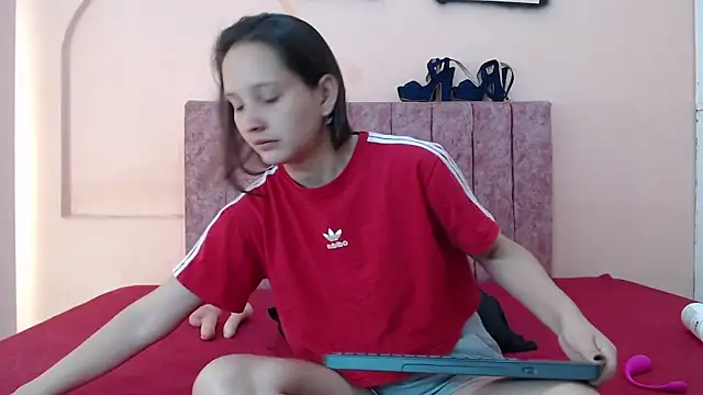 Snapshot of aiiram_hard_sex chatting on 07/01/26, 01:07 aiiram hard sex online show from 07/01/26, 01:07