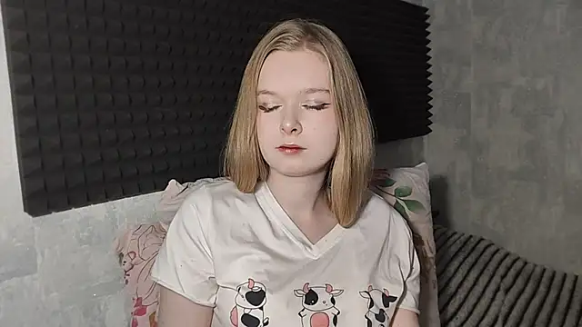 LiaVibes online show from 04/21/26, 08:09