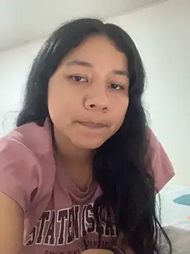 Snapshot of kate_bliss chatting on 10/23/25, 09:02 kate bliss online show from 10/23/25, 09:02