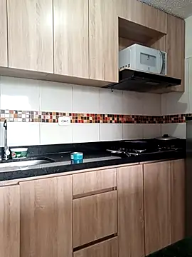 Snapshot of BiiancaEstradaa chatting on 09/15/25, 12:38 BiiancaEstradaa online show from 09/15/25, 12:38