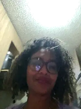 BiiancaEstradaa online show from 02/04/26, 01:22