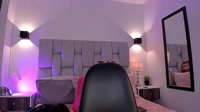 Seraphyne666 online show from 02/23/26, 03:42