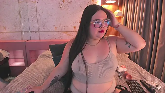 Lushi Love online show from 01/19/26, 01:53