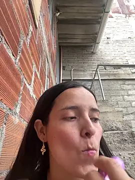 Mia jhoonson online show from 01/06/26, 10:23