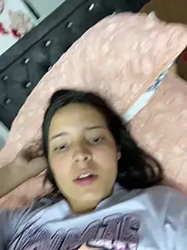 Mia jhoonson online show from 03/12/26, 08:42