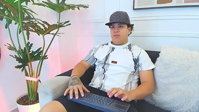 Naim Bennetsex online show from 11/07/25, 06:41