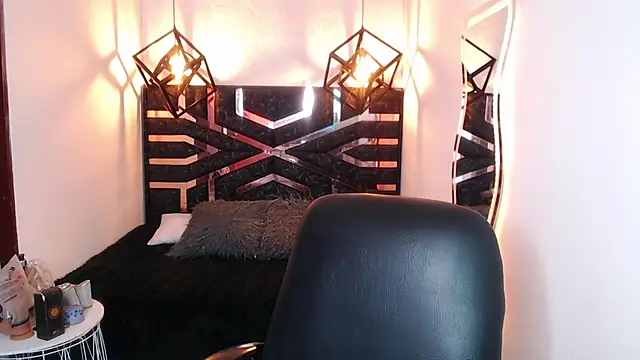 Natalie loffreda online show from 04/01/26, 07:44