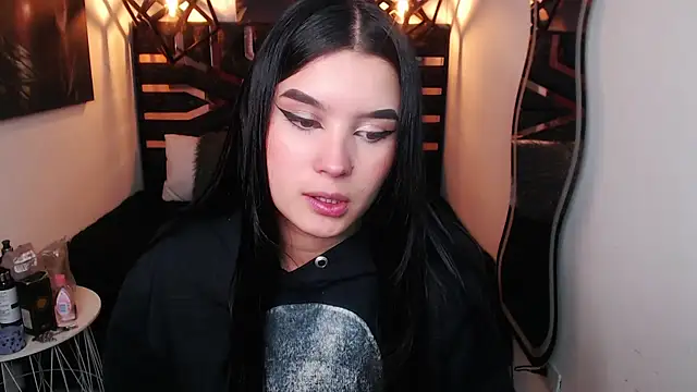 Natalie loffreda online show from 04/08/26, 08:09