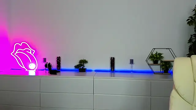 Snapshot of Anna_Snows chatting on 11/28/25, 06:38 Anna Snows online show from 11/28/25, 06:38