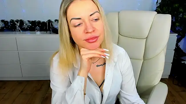 Anna Snows online show from 12/21/25, 06:42