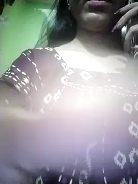 Snapshot of Telugu___Sexygirl___Naidu chatting on 04/24/26, 04:20 Telugu Sexygirl Naidu online show from 04/24/26, 04:20