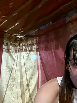 PhanHaa online show from 09/10/25, 01:55