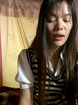 PhanHaa online show from 10/29/25, 01:19