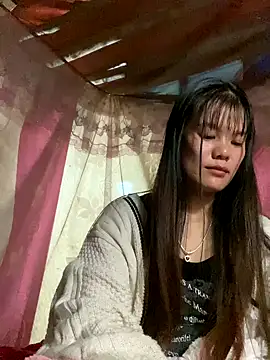 PhanHaa online show from 11/12/25, 01:44