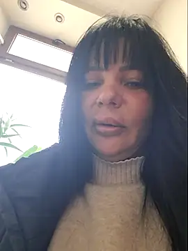 Snapshot of Ella_sweety00 chatting on 03/18/26, 09:34 Ella sweety00 online show from 03/18/26, 09:34