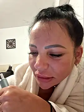 Snapshot of Ella_sweety00 chatting on 04/18/26, 07:58 Ella sweety00 online show from 04/18/26, 07:58