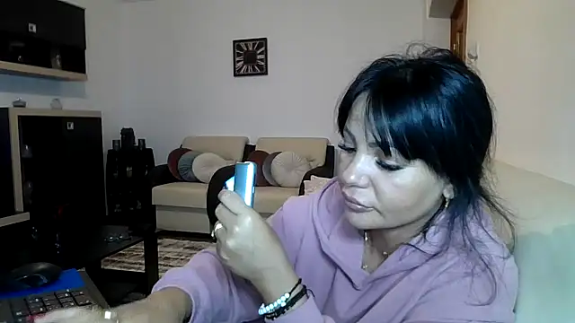 Snapshot of Ella_sweety00 chatting on 04/30/26, 02:56 Ella sweety00 online show from 04/30/26, 02:56