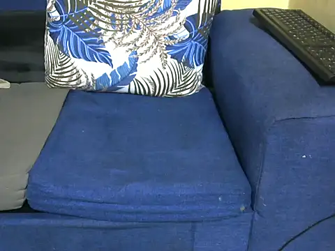 Snapshot of Moningexz123 chatting on 09/20/25, 03:13 Moningexz123 online show from 09/20/25, 03:13