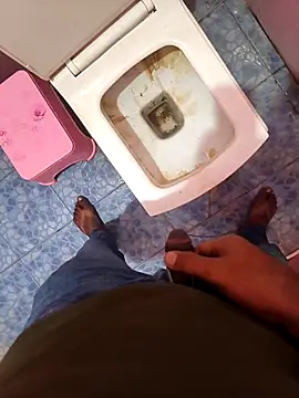 Snapshot of Alimbaby chatting on 12/21/25, 09:49 Alimbaby online show from 12/21/25, 09:49