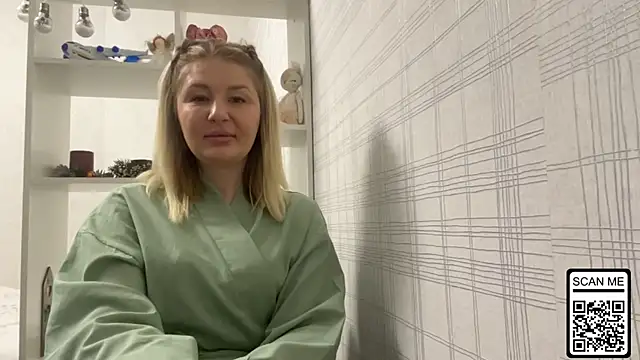 Blondie xoxoxo online show from 12/16/25, 08:41