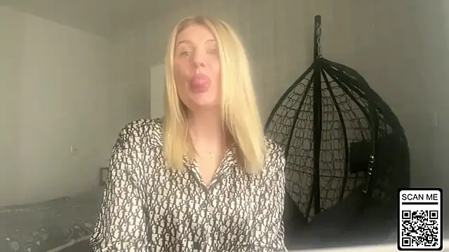 Blondie xoxoxo online show from 04/18/26, 01:48