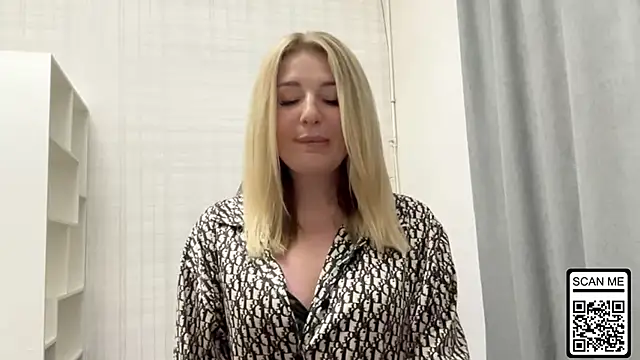 Blondie xoxoxo online show from 06/26/26, 10:58