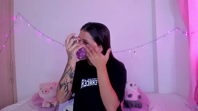 Abby roussee online show from 09/29/25, 12:54