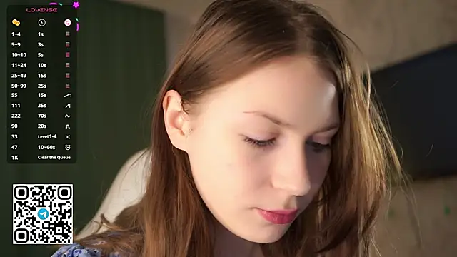 Snapshot of Stella_of_steel chatting on 12/04/25, 10:24 Stella of steel online show from 12/04/25, 10:24