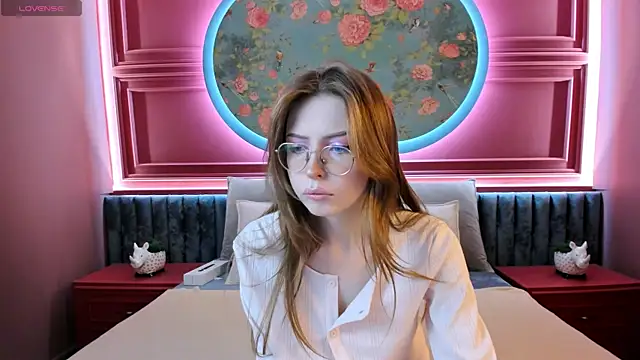 Snapshot of Grace_blush chatting on 10/15/25, 07:08 Grace blush online show from 10/15/25, 07:08