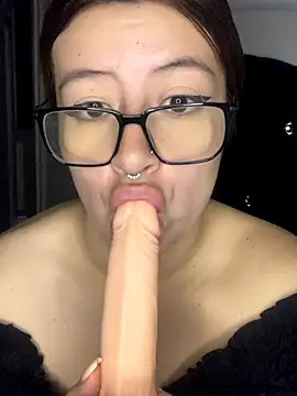 Snapshot of Blair_Bunnyy chatting on 10/22/25, 06:13 Blair Bunnyy online show from 10/22/25, 06:13