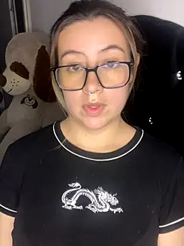 Blair Bunnyy online show from 11/19/25, 04:01