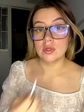 Snapshot of Blair_Bunnyy chatting on 12/02/25, 07:57 Blair Bunnyy online show from 12/02/25, 07:57