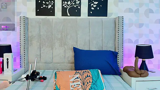 natasha moreno online show from 04/01/26, 01:41