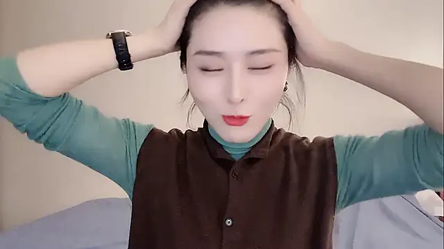 Snapshot of Ianxuan chatting on 10/25/25, 07:27 Ianxuan online show from 10/25/25, 07:27