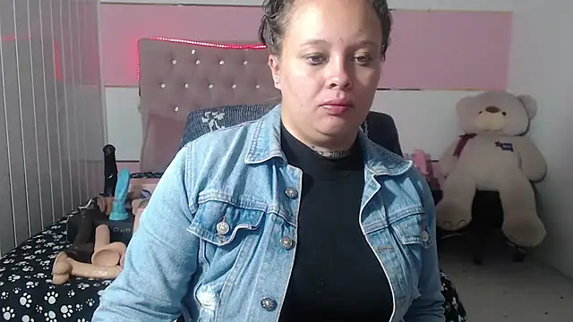 Snapshot of patty_squirt_ chatting on 03/05/25, 02:46 patty squirt online show from 03/05/25, 02:46