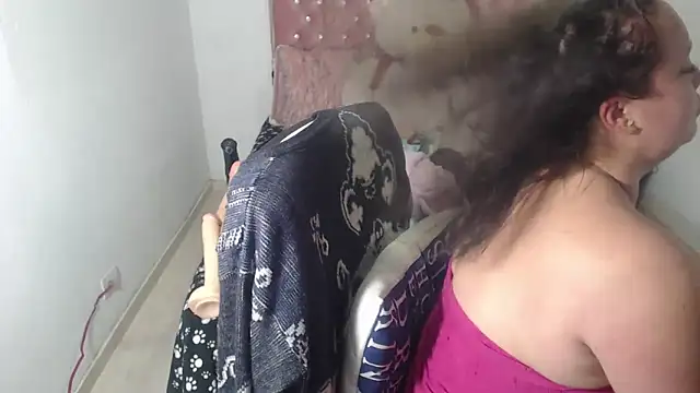 Snapshot of patty_squirt_ chatting on 10/22/25, 02:34 patty squirt online show from 10/22/25, 02:34