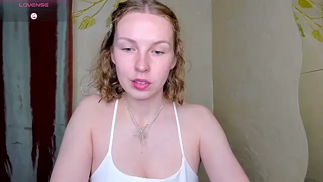 Snapshot of sun4ox chatting on 09/26/25, 03:10 sun4ox online show from 09/26/25, 03:10