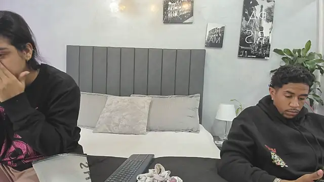 violet and myers online show from 09/29/25, 11:26